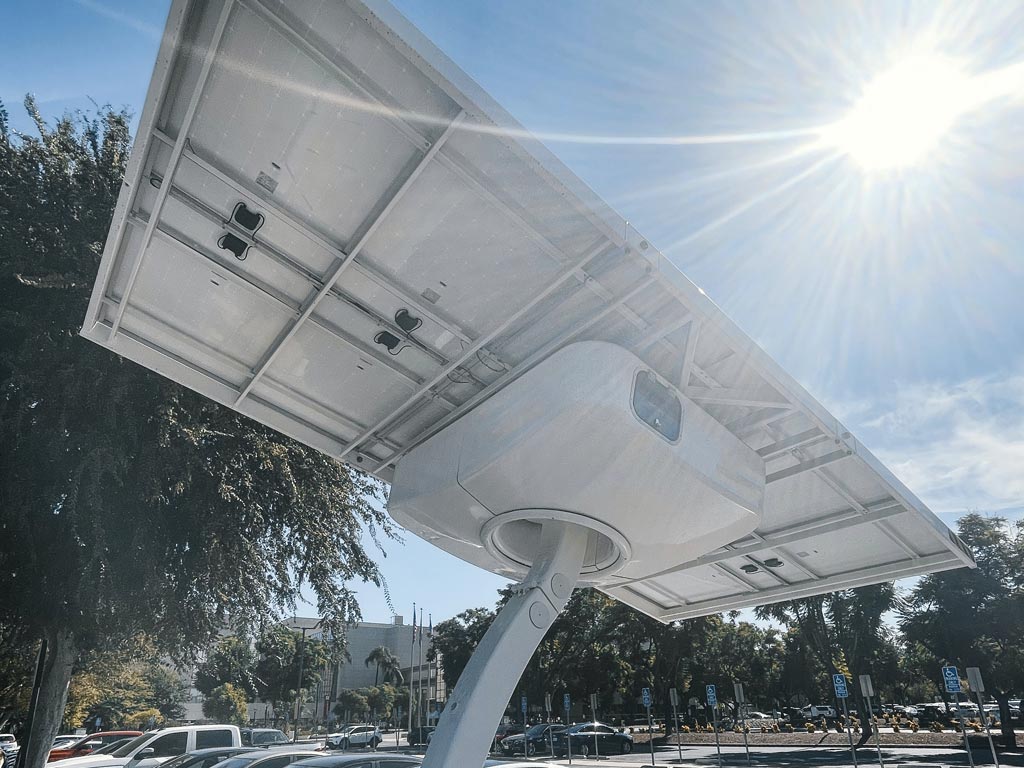 panneau solaire ombrière parking