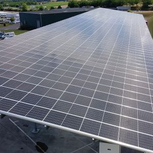 ombrière poids lourd panneaux photovoltaïques chevanceau 17