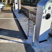 pose de 4 bornes de charge 22kw sur parking municipalité avec protection pare chocs